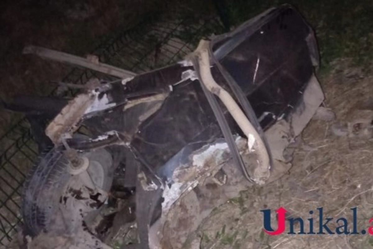 Серьезное ДТП в Мингячевире: машину разорвало на две части - ВИДЕО