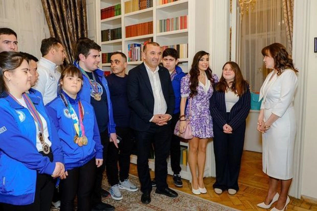 Лейла Алиева встретилась со спортсменами Азербайджанской ассоциации аутизма - ФОТО