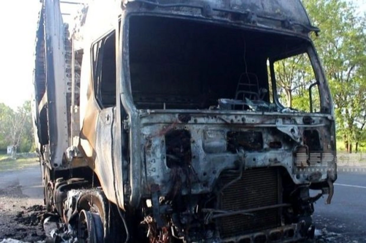 В Гахе сгорел принадлежащий гражданину Ирана грузовик - ФОТО/ВИДЕО