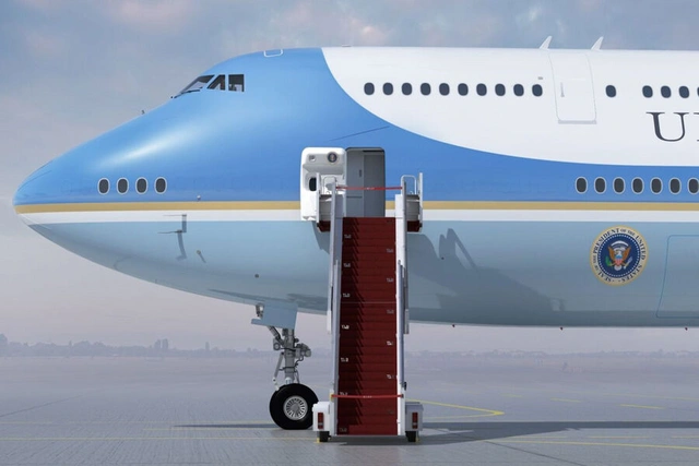 США потратят миллиарды долларов на новый самолет "Судного дня"