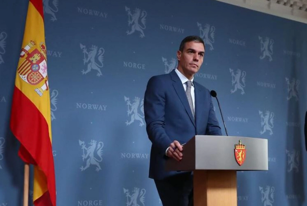 Премьер Испании решил остаться на посту, несмотря на расследование против его жены - ФОТО