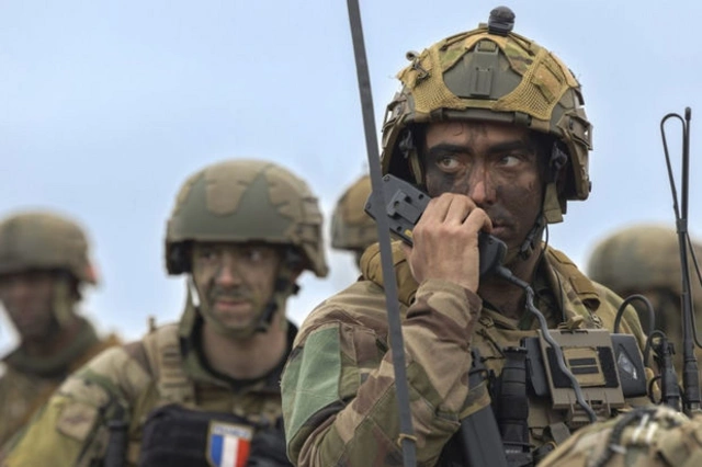 СМИ: Франция отправила в Украину солдат из Иностранного легиона