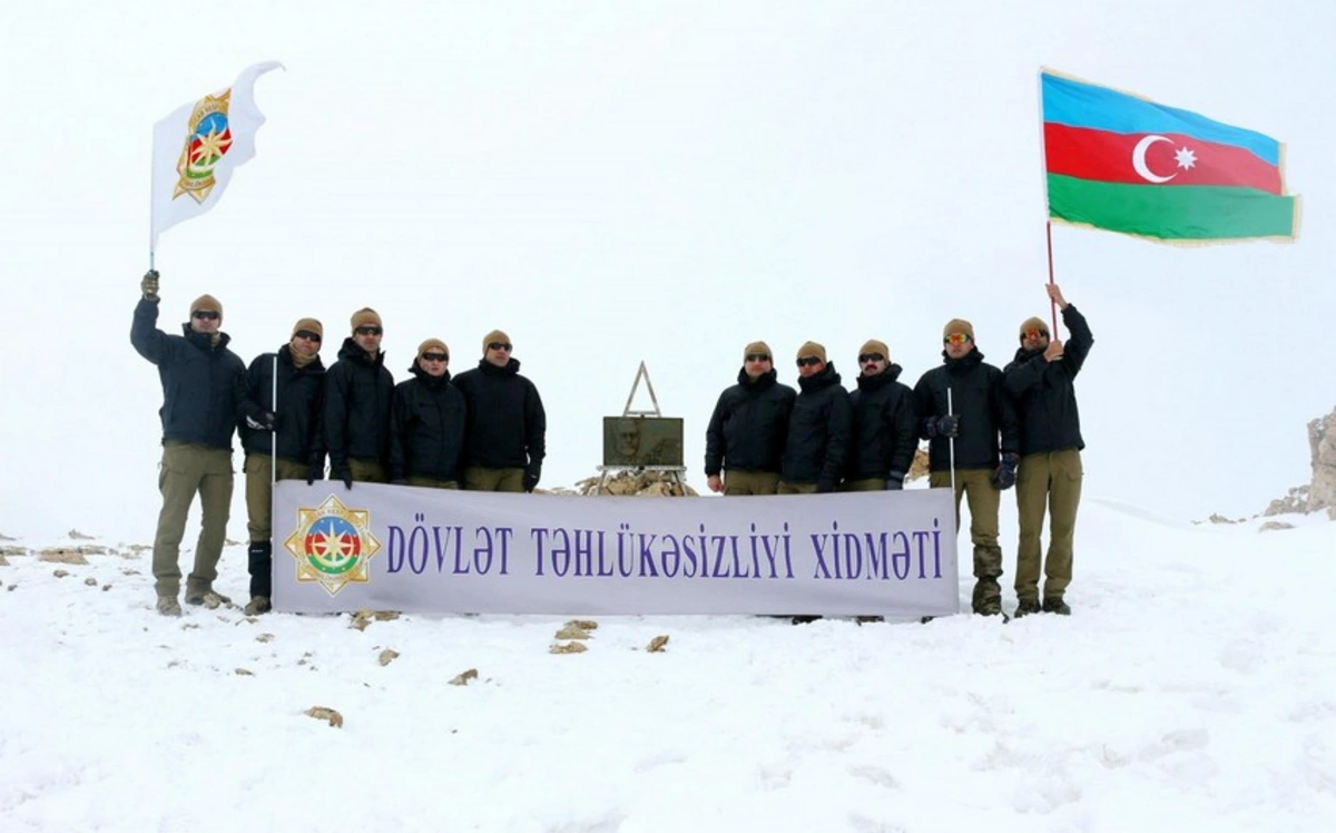 DTX-nin əməkdaşları “Heydər zirvəsi”nə yürüş ediblər - FOTO