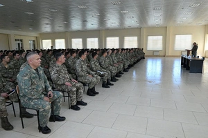 Руководящий состав Минобороны Азербайджана встретился с военнообязанными
