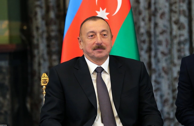 Президент Ильхам Алиев прибыл с визитом в Казахстан