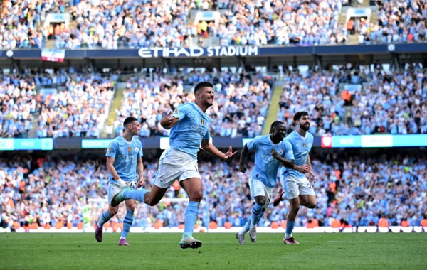"Манчестер Сити" стал первой командой, выигравшей чемпионат Англии четыре раза подряд