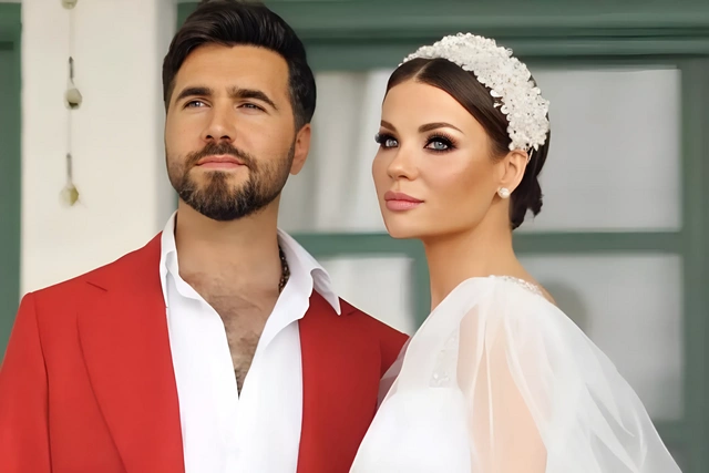Распространились кадры со свадьбы азербайджанского певца в Турции