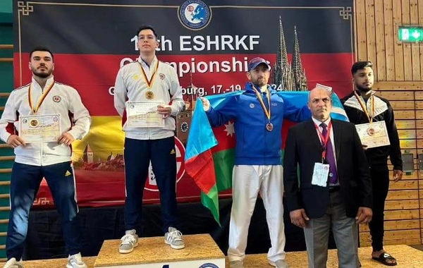 Azərbaycan karateçiləri Avropa çempionatında üç medal qazanıblar