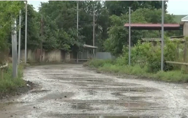 10 min sakinin başına bəla açan yol nə vaxt bərpa ediləcək?