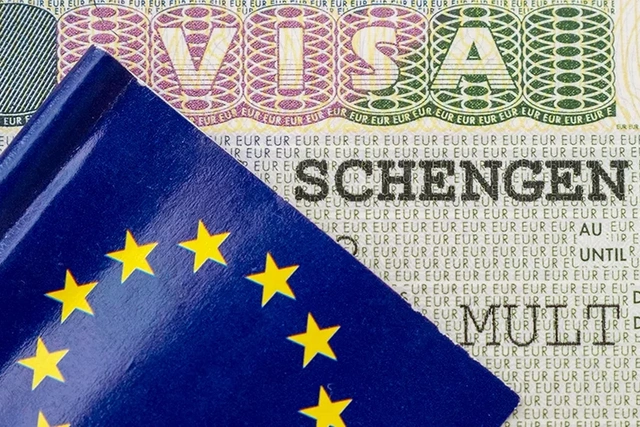 Изменится ли стоимость шенгенской визы для граждан Азербайджана?