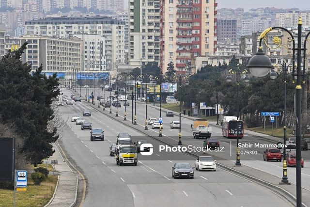 В Баку на проспекте 8 Ноября будет ограничено движение транспорта