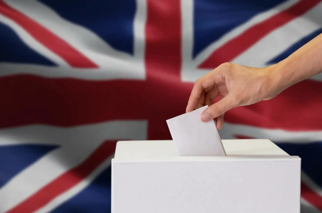 Премьер-министр Великобритании назначил досрочные выборы