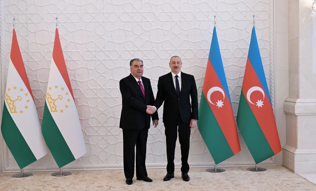 Ильхам Алиев: Дни культуры Таджикистана в Азербайджане являются важным событием