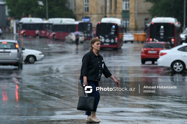 В Баку и на Абшероне ожидаются дожди и сильный ветер - ПРЕДУПРЕЖДЕНИЕ