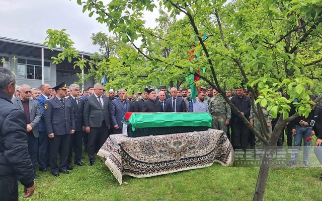 Ağsuda Birinci Qarabağ müharibəsinin şəhidi Vurğun Seyidov dəfn edilib