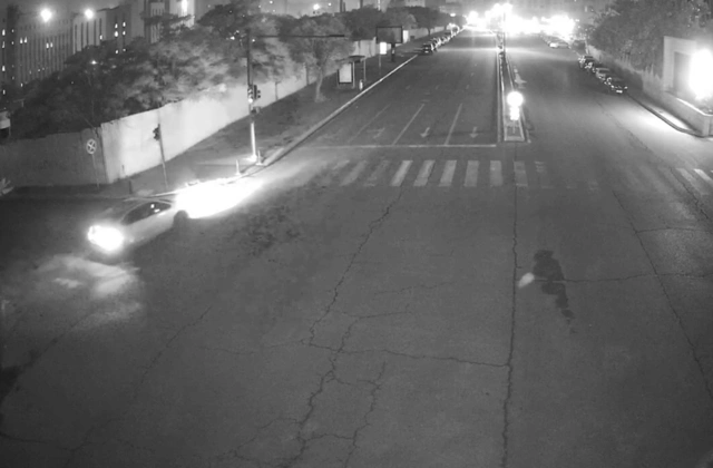 Авария в центре Баку: светофор вышел из строя, виновник скрылся