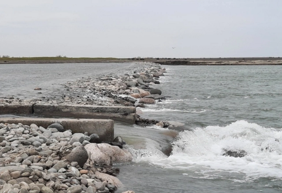 В Куре начал снижаться уровень воды