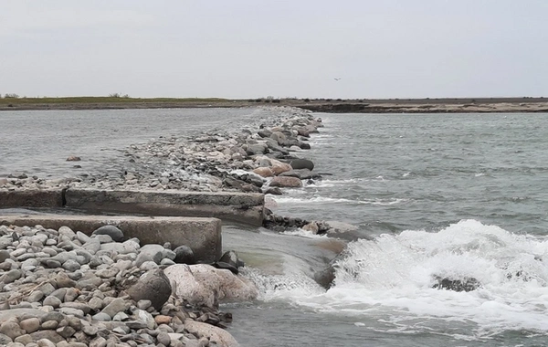 В Куре начал снижаться уровень воды