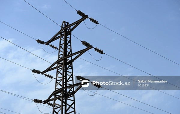 Abşeronda və Bakının iki rayonunda elektrik xətləri yenilənəcək