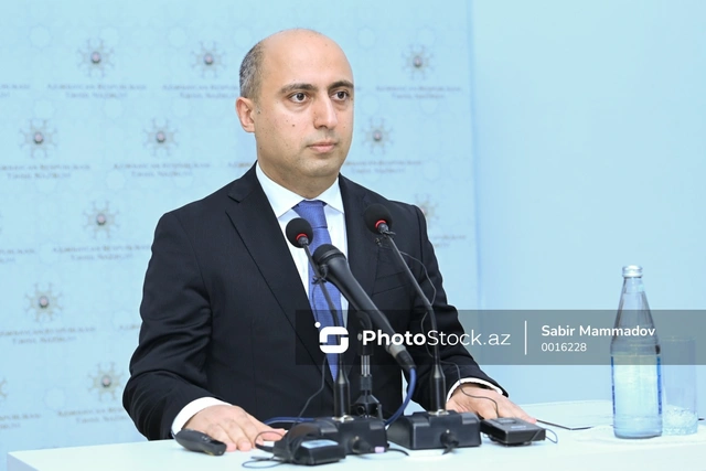 Эмин Амруллаев: Проверки в школах будут проводиться систематически