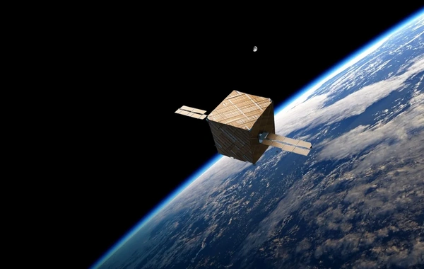 В Японии создали космический спутник из дерева