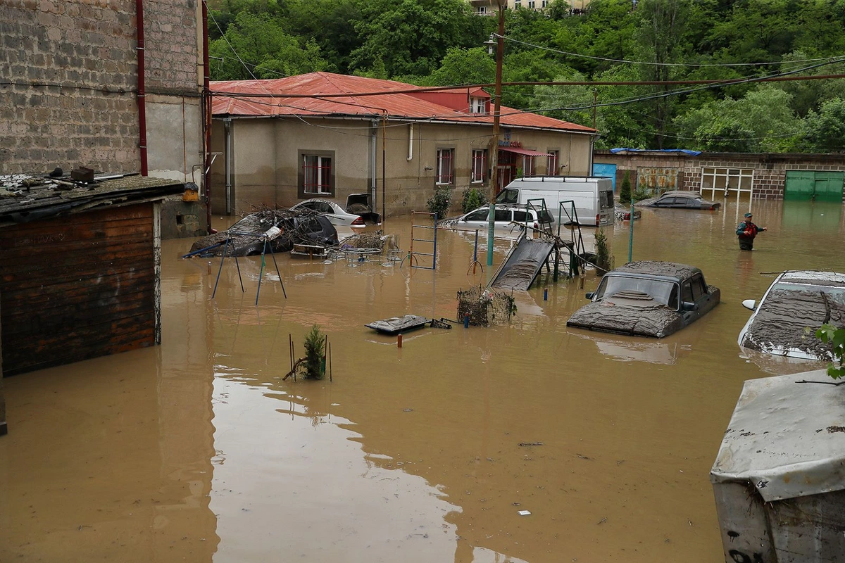 В Армении некоторые населенные пункты объявлены зоной бедствия