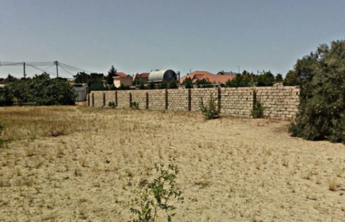 Сотки vs м²: эксперты объяснили, для чего землю в Баку продают квадратными метрами