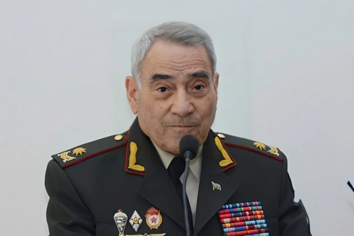 Состоялись похороны экс-министра обороны Азербайджана