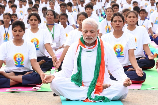 Моди завершит избирательную кампанию в парламент 45-часовой медитацией