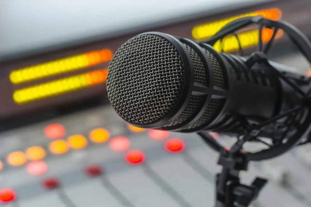 В Азербайджане начнет вещать новое радио