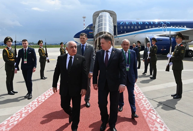Али Асадов прибыл в Минск