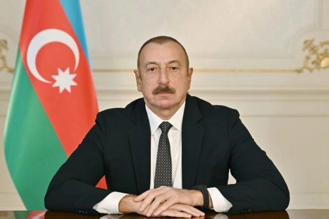 Президент Ильхам Алиев поздравил джибутийского коллегу