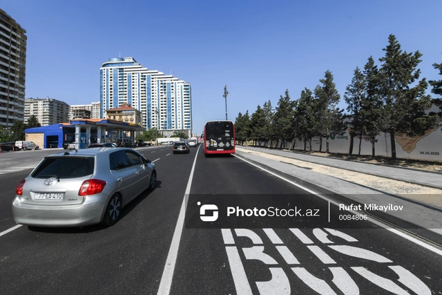 На бакинском проспекте 8 Ноября созданы автобусные полосы