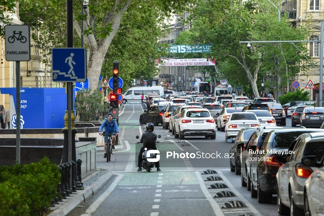 "Умные светофоры", новые камеры: какие новшества для спасения от пробок появятся на дорогах в Баку?