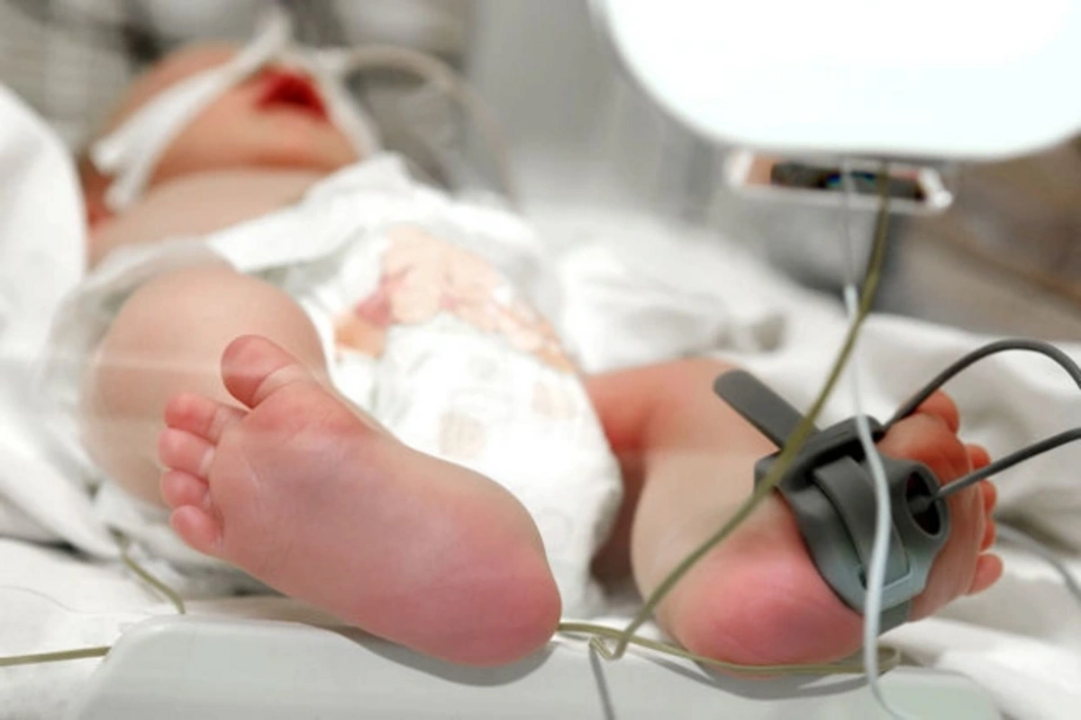 Отец новорожденного жалуется на частную клинику: Такие люди разрушают будущее наших детей