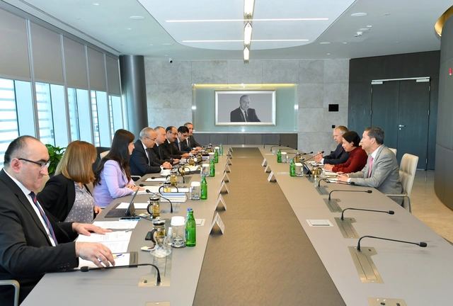 Микаил Джаббаров встретился с делегацией Международного валютного фонда