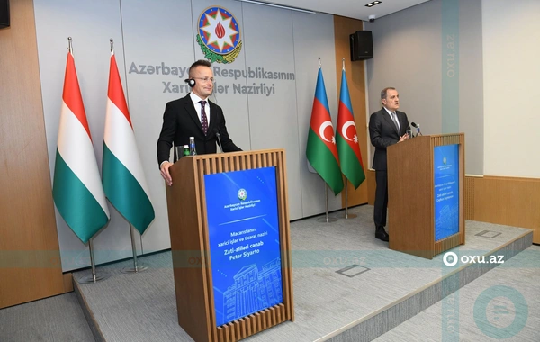 Глава МИД Венгрии: Евросоюз должен выделить Азербайджану средства в том же объеме, что и Армении