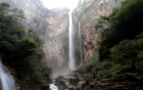 Çinin ən hündür şəlaləsinin sirri açıldı: Turistlər şoka düşdülər