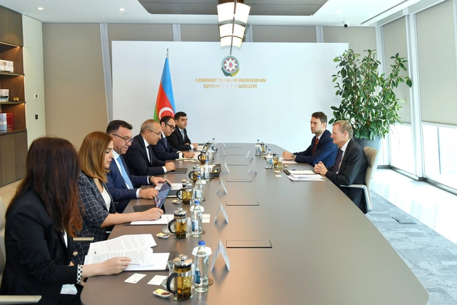 Микаил Джаббаров обсудил с вице-президентом АБИИ двухстороннее сотрудничество