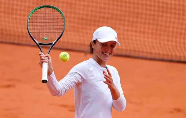 Теннисистка Свентек в третий раз подряд выиграла Roland Garros