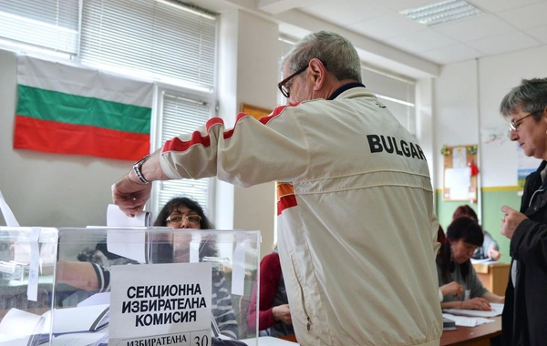 Блок партии ГЕРБ и Союза демократических сил победил на выборах в Болгарии