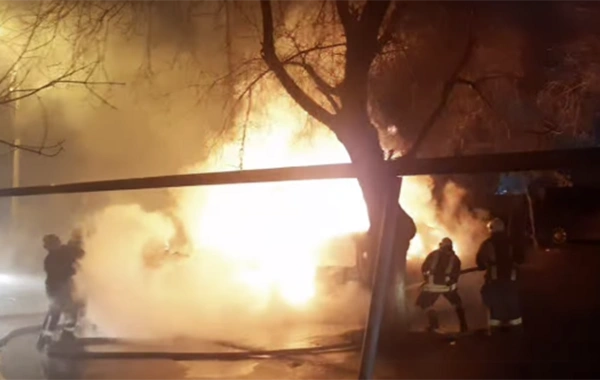 В Абшеронском районе мужчина поджёг дом своей матери и машину сестры