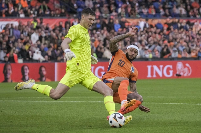Товарищеские матчи: Нидерланды разгромили Исландию, Турция уступила Польше
