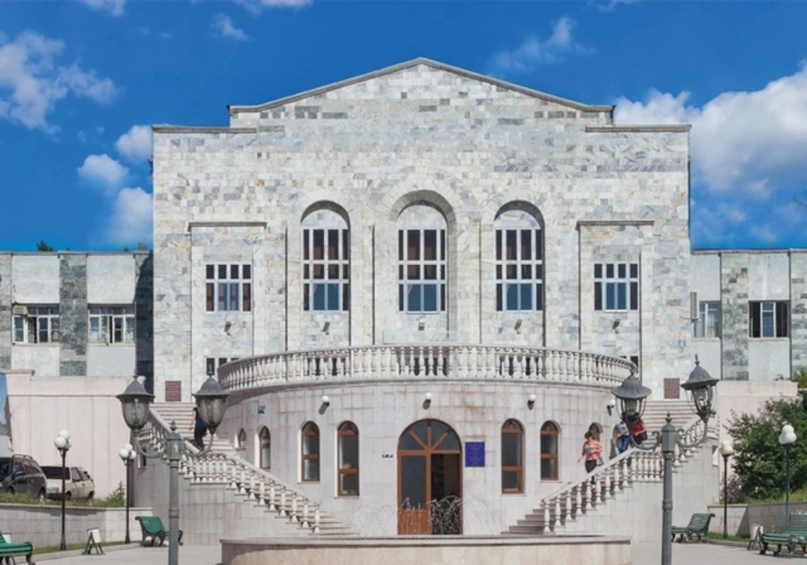 Qarabağ Universitetində çalışmaq istəyənlərin NƏZƏRİNƏ