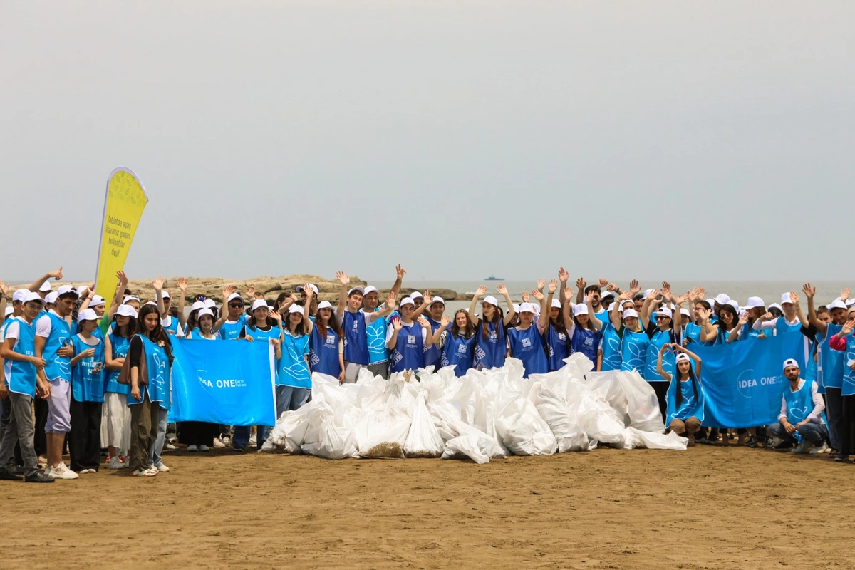 По инициативе IDEA проведена акция по очистке прибрежных территорий в Шувялане
