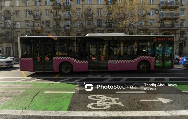 В Азербайджане ужесточается штраф за движение по автобусным полосам