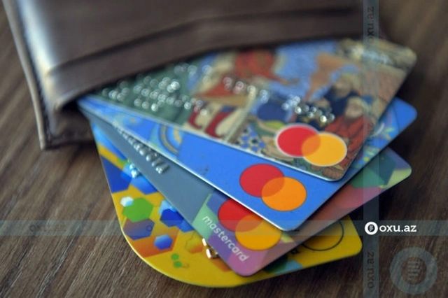 Онлайн-шопинг на чужие деньги: в Сумгайыте задержан подозреваемый в краже с банковской карты