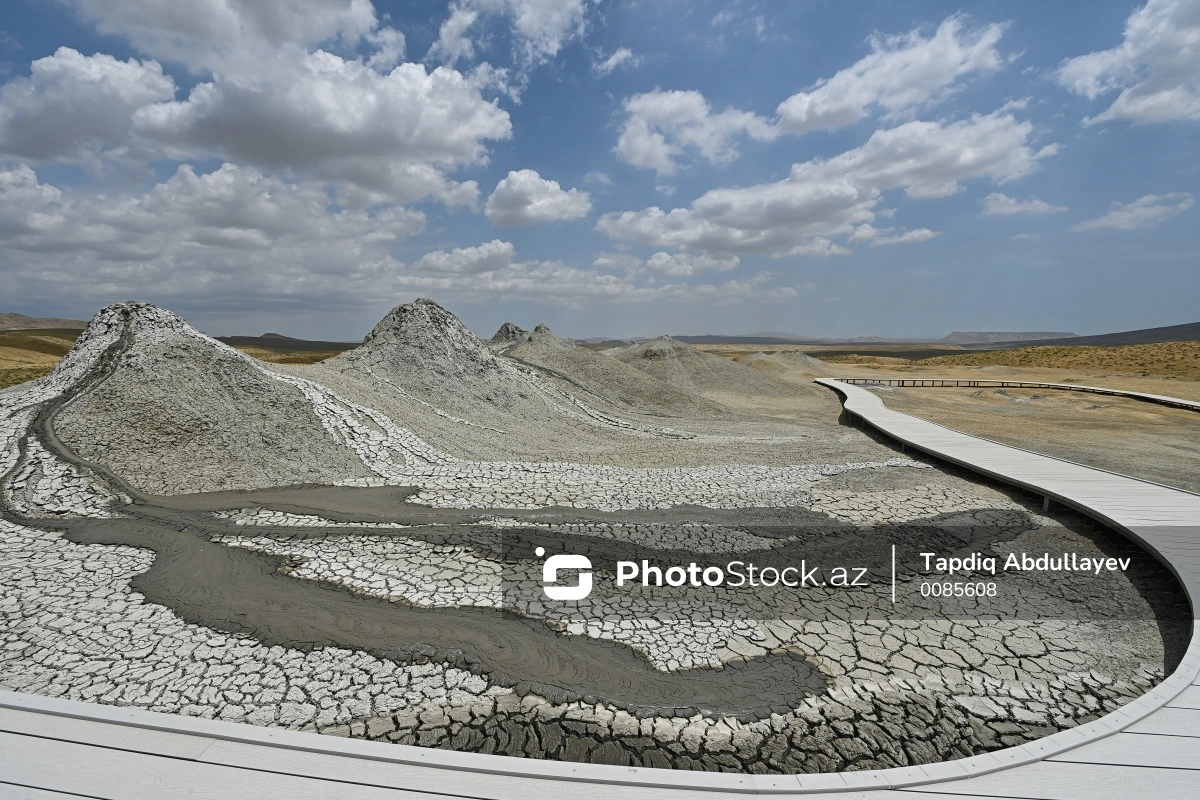 Turistlər üçün Abşeronda yeni destinasiya: Dulusçuluq və neftlə rəsm çəkmək də öyrədilir