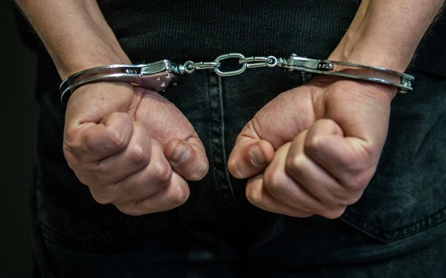 Азербайджан экстрадировал разыскиваемого в Австрии гражданина