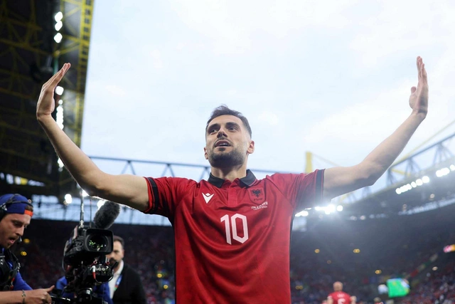 Игрок сборной Албании забил самый быстрый гол в истории Евро